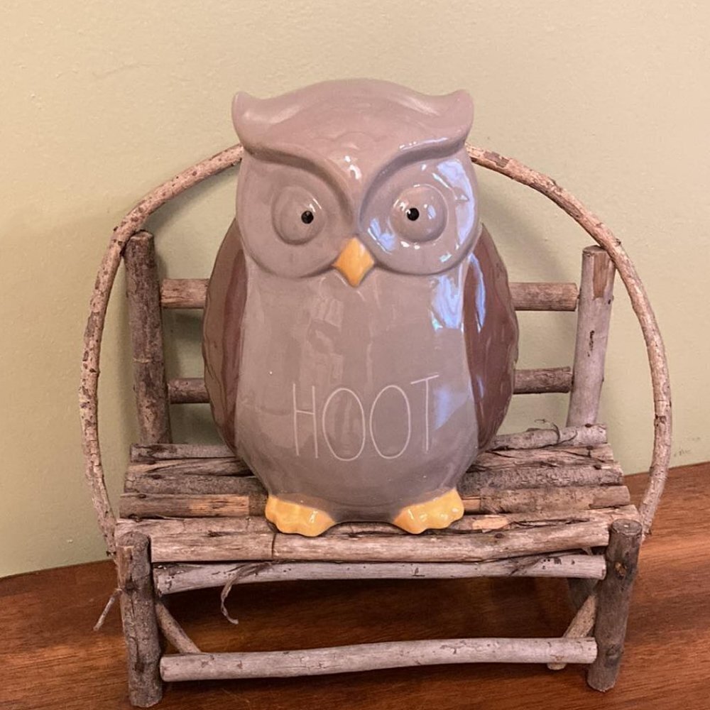 NWOT RAE DUNN Ceramic "HOOT" Owl Decor